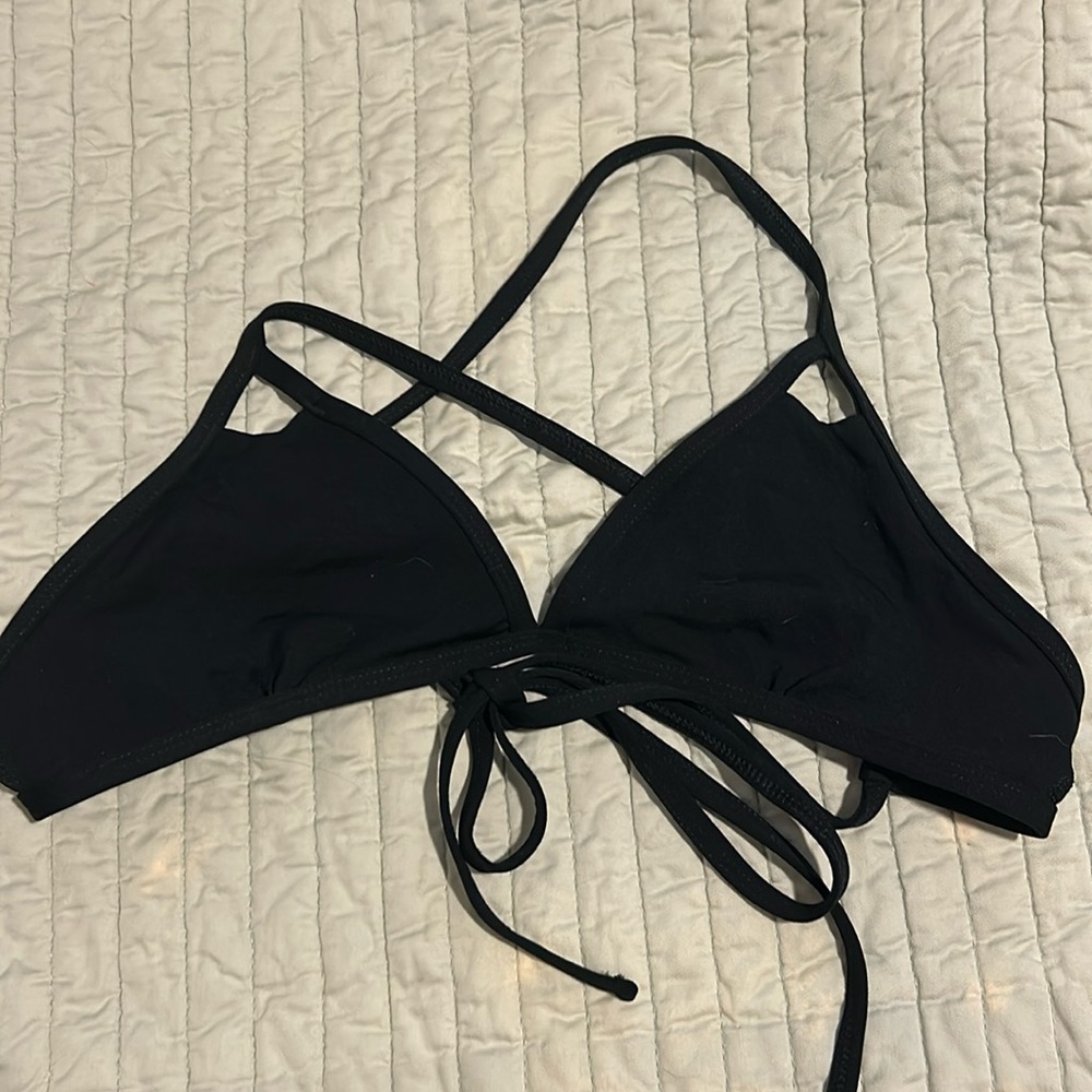 Jolyn “Finn” bikini top